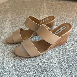 NWOT Steve Madden Wedges